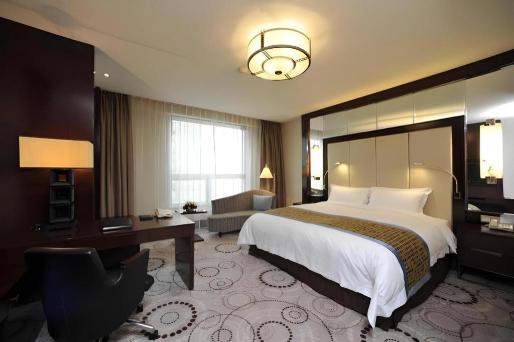 แกรนด์ โซลุกซ์ ซองยู โฮเต็ล Hotel เซี่ยงไฮ้ ภายนอก รูปภาพ